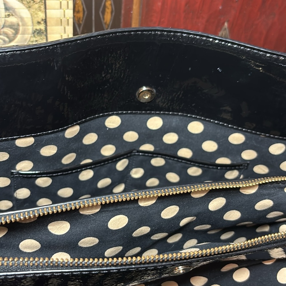 Kate Spade Black Shoulder Bag w Glossy Patent Finish and Branded Fabric Dust Bag - Picture 14 of 17